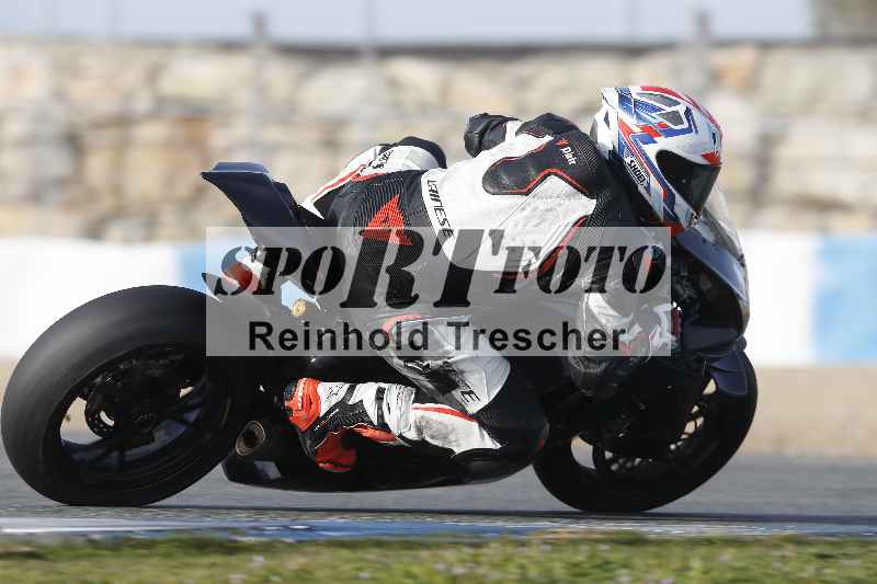 /Archiv-2024/01 26.-28.01.2024 Moto Center Thun Jerez/Gruppe gruen-green/backside